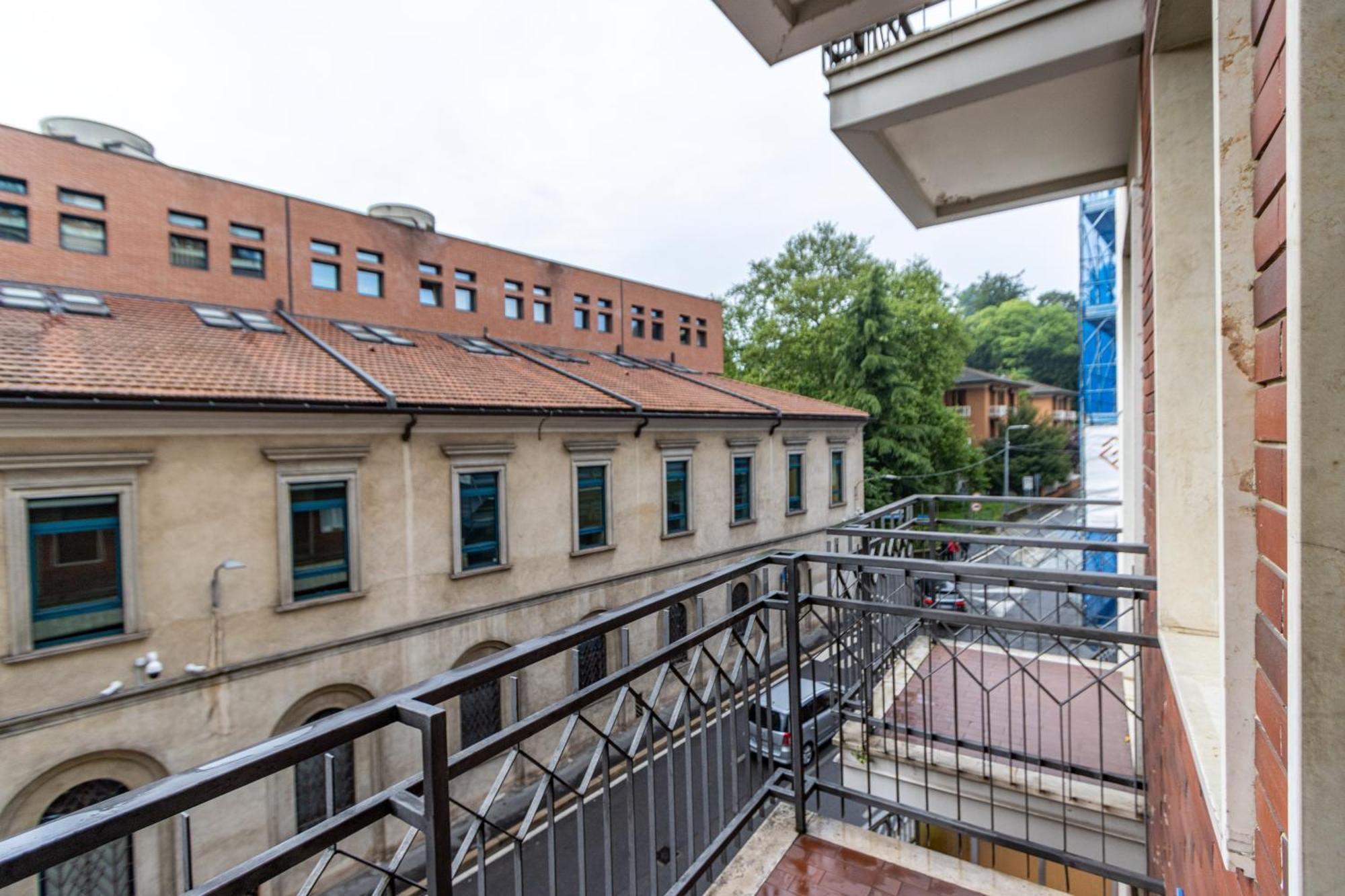 Varese Centro - Viva Apartment - Free Wifi Exterior photo